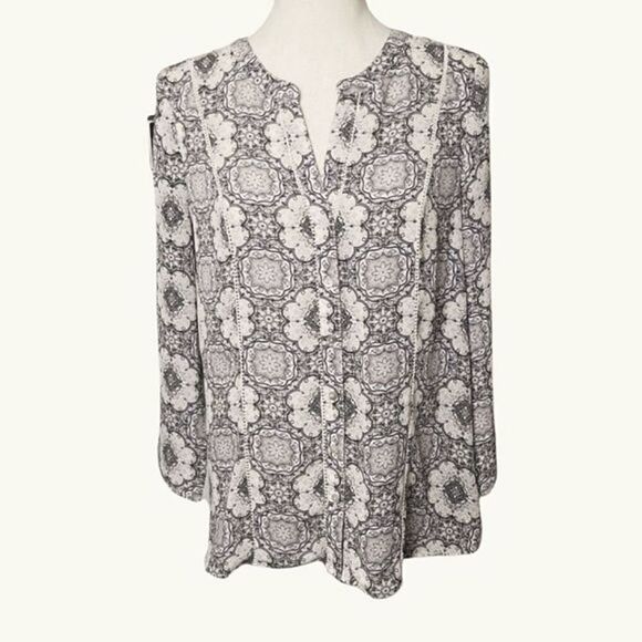 Daniel Rainn Tops - Daniel Rainn Toupe Patterned Split Neck Button Down 3/4 Sleeve Blouse Size S